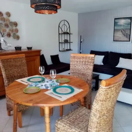 Petite Maison Chaleureuse Hébergement de vacances Irvillac