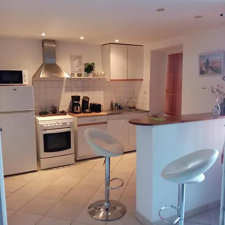 Petite Maison Chaleureuse Hébergement de vacances